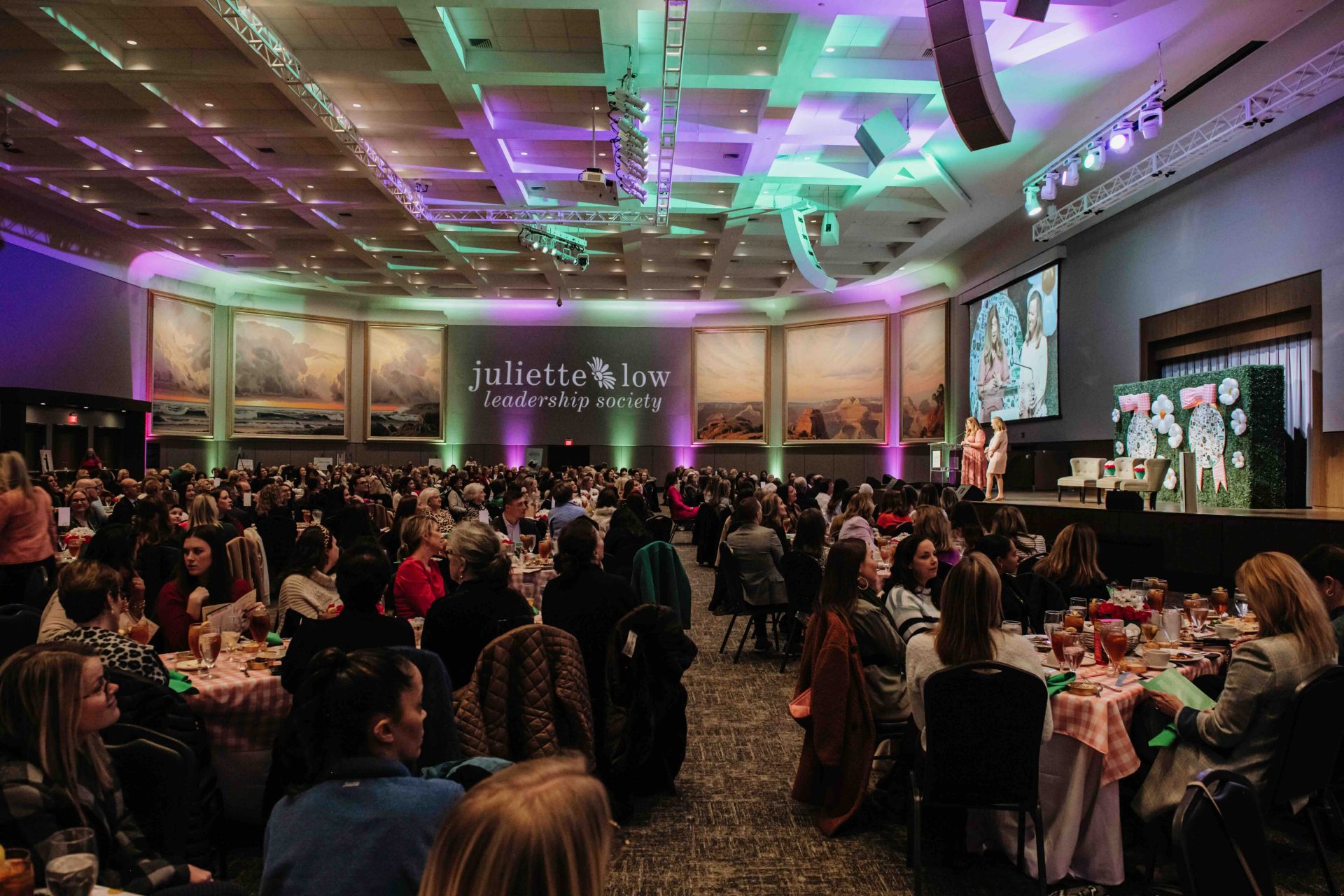Wide shot of the 2025 JLLS Luncheon at the National Cowboy & Western Heritage Museum